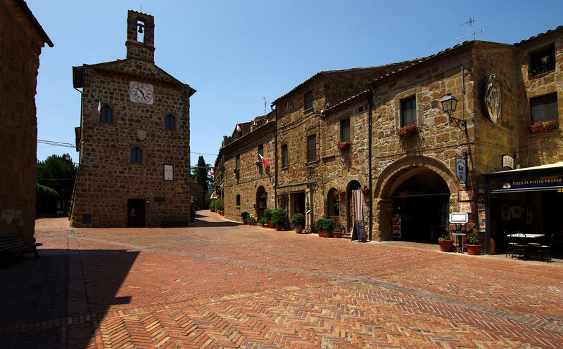 ''Piazza del Pretorio'' - Sorano