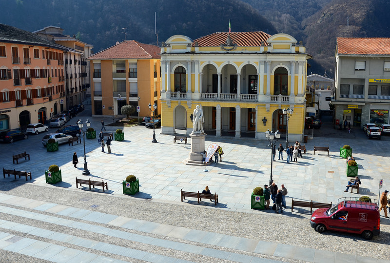 ''Piazza Vittorio Emanuele II (3)'' - Varallo