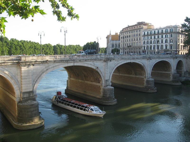 ''Le bateau mouche?'' - Roma
