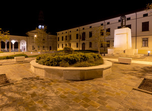 Piazza Vittorio Veneto di notte