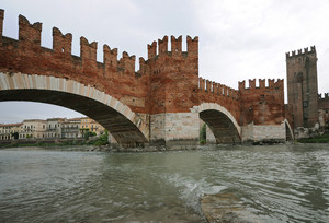 non solo il Ponte Scaligero …anche …un “pezzettino” di Verona