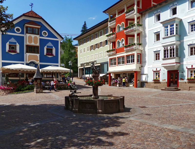 ''piazzetta di montagna'' - Ortisei