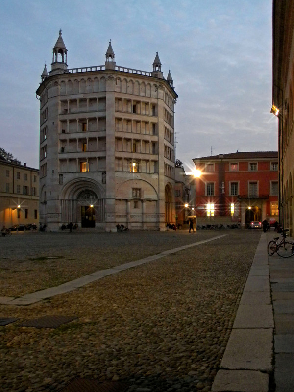 ''Piazza Duomo'' - Parma