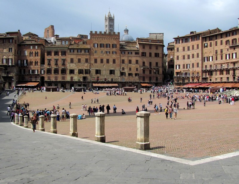 ''I colonnini di San Martino'' - Siena