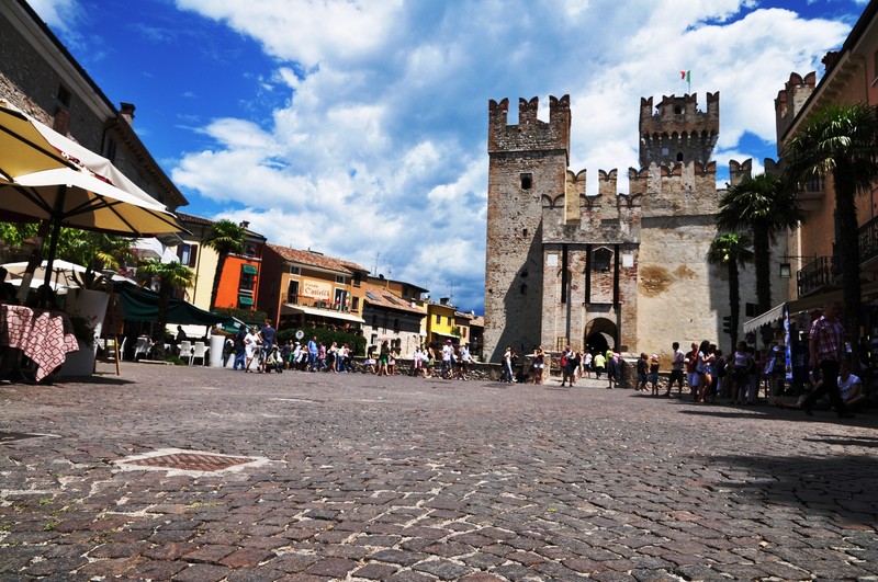 ''Piazza del Castello'' - Sirmione