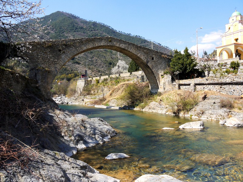 ''i colori della primavera'' - Badalucco