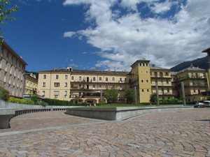 Piazza Narbonne