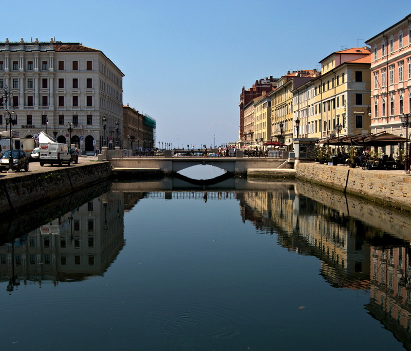 ''Magico riflesso … Ponte Rosso'' - Trieste