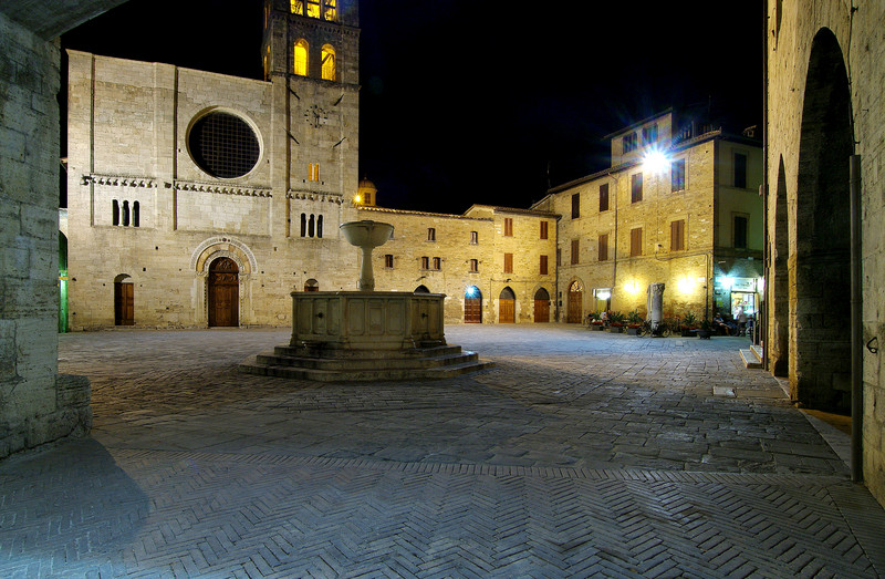 ''Piazza Silvestri'' - Bevagna