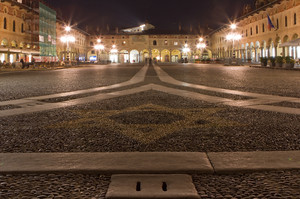 la notte in piazza ducale