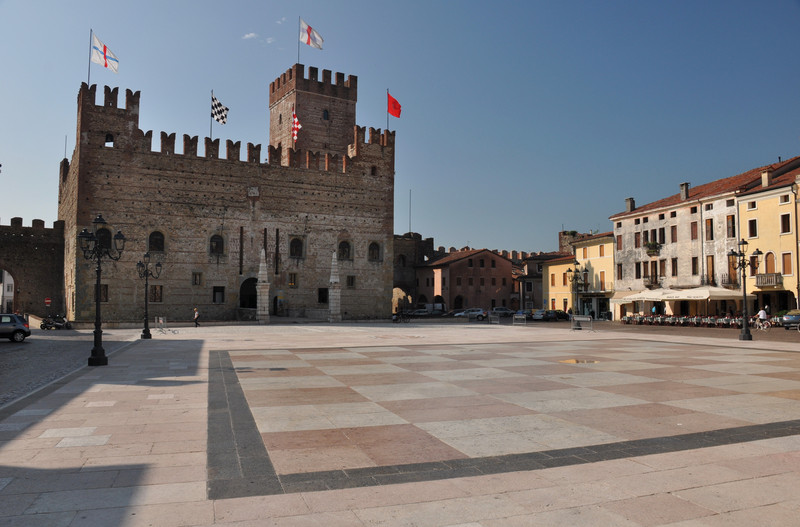 ''Piazza Castello'' - Marostica