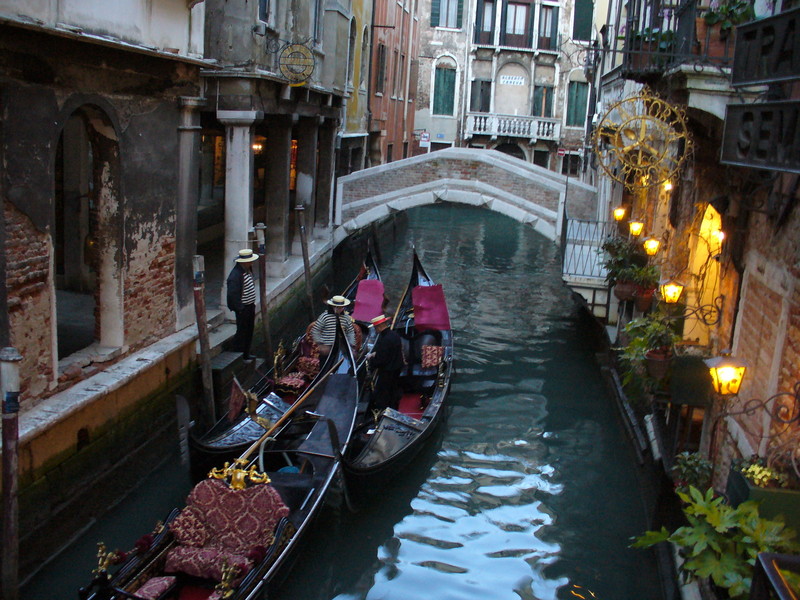 ''gondole e lanterne'' - Venezia