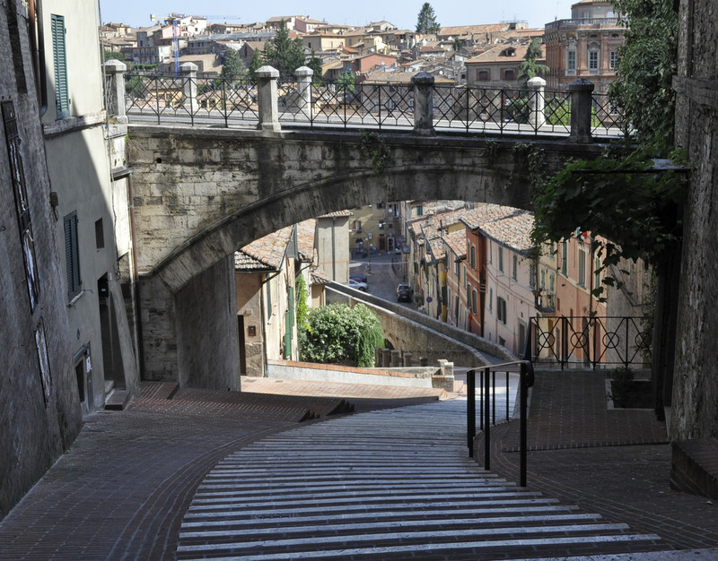 ''Scendendo le scale'' - Perugia
