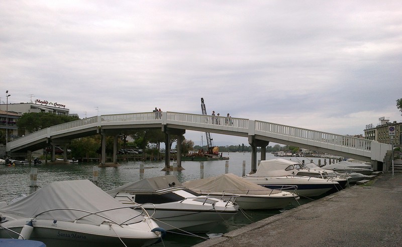 ''Ponte pedonale della Schiusa'' - Grado