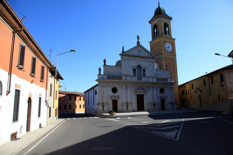 ''piazza della chiesa'' - Grumello Cremonese ed Uniti