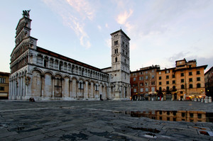 In Piazza San Michele – Lucca