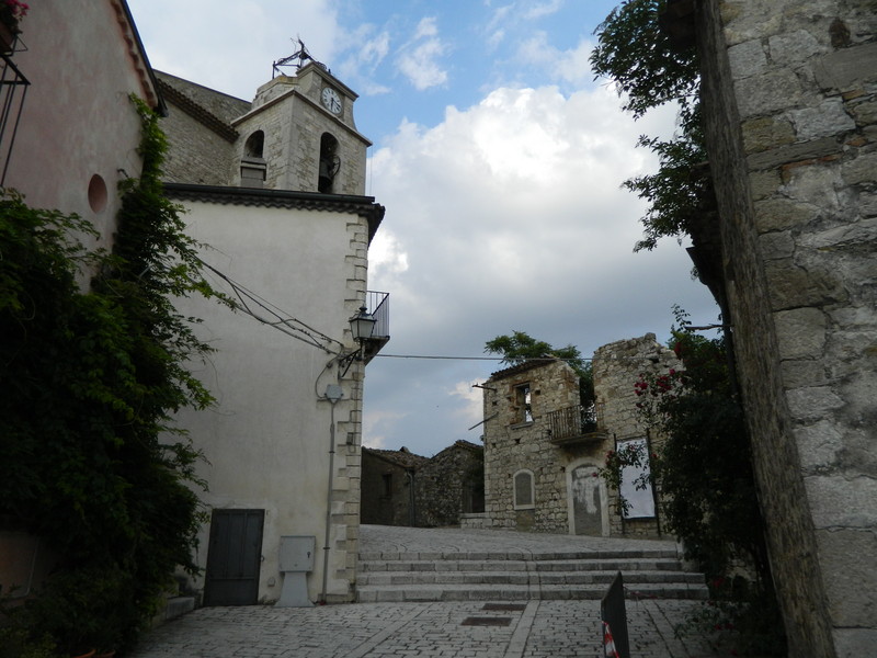 ''Davanti alla Chiesa di San Nicola'' - Torella del Sannio