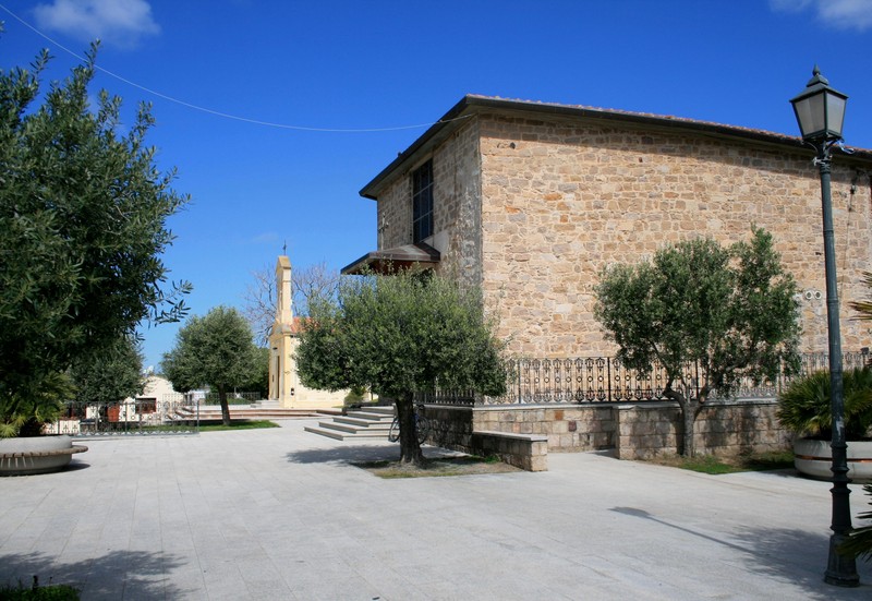 ''Due chiese tra gli ulivi'' - Sant'Anna Arresi