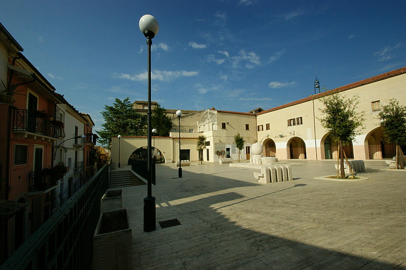 ''Pz. Caduti  M.'' - Manoppello