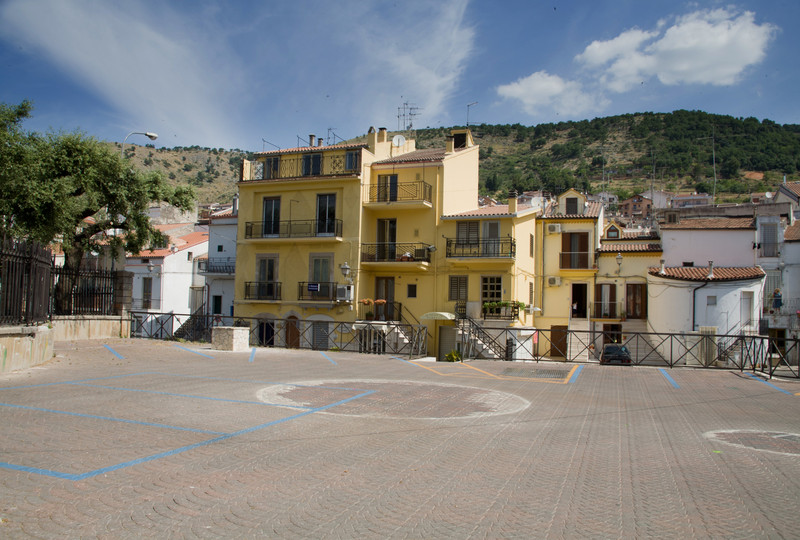 ''La piazzetta davanti alle case'' - San Marco in Lamis