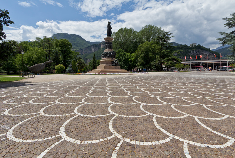 ''Piazza Dante Alighieri'' - Trento