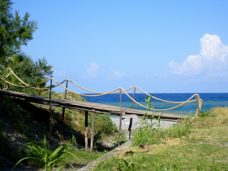 ''Il ponticello sulla spiaggia'' - Longobardi