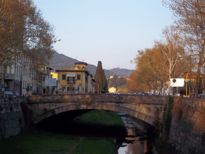 Ponte sul Mugnone al tramonto