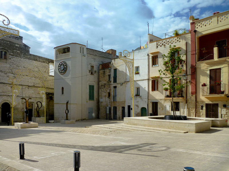 ''Sculture in Piazza.'' - Rutigliano