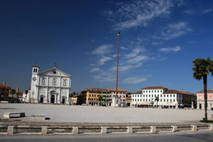 Piazza… Grande