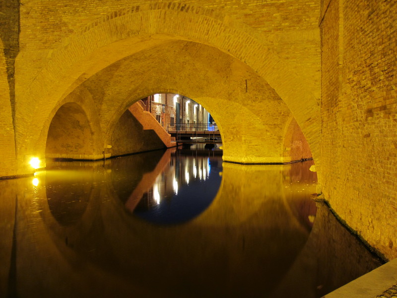 ''sotto il ponte'' - Comacchio