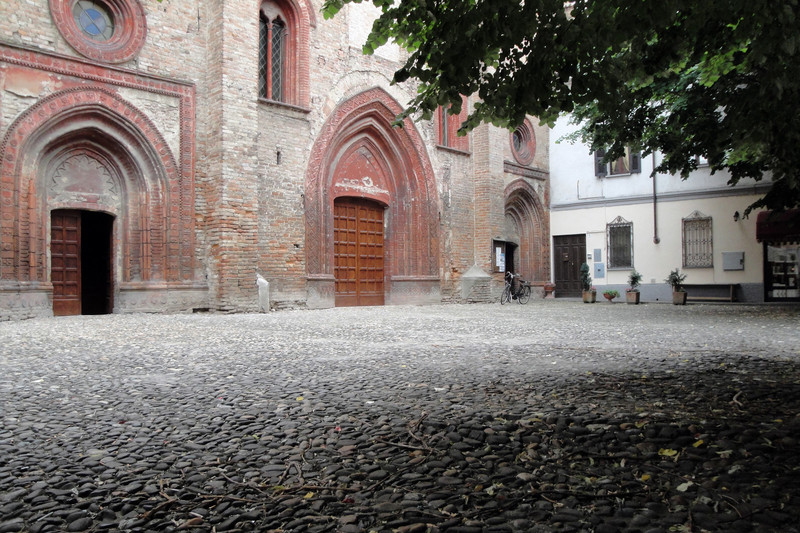 ''Piazzetta della chiesa di S. Maria e S. Siro'' - Sale