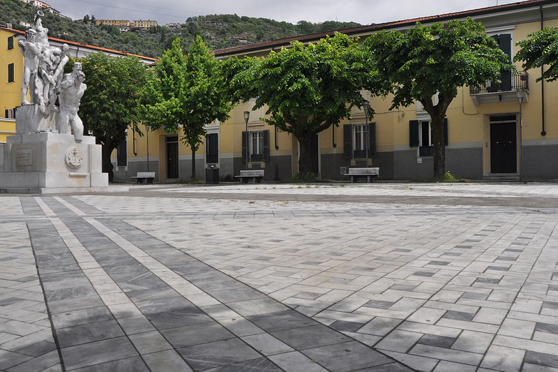 ''Piazza 27 Aprile.'' - Carrara