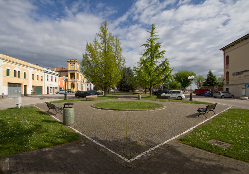 ''Cerchi e triangoli'' - Castelguglielmo