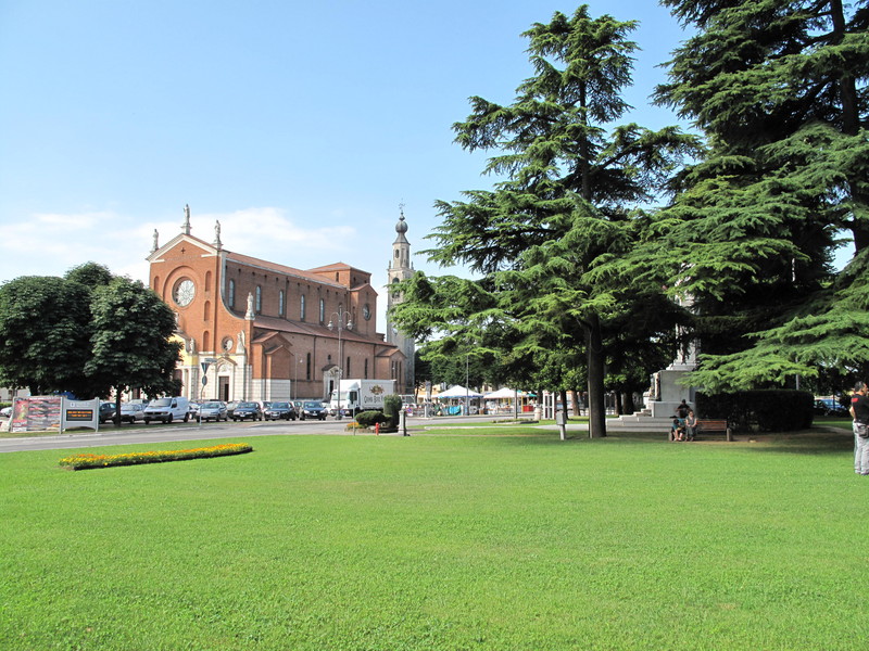 ''Piazza Monza'' - Dueville