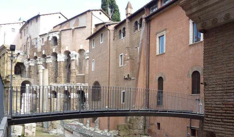 ''Il Ponte sugli scavi'' - Roma