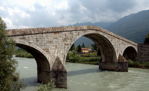 Un ponte storico in Valtellina