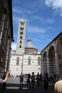 Piazza Jacopo della Quercia