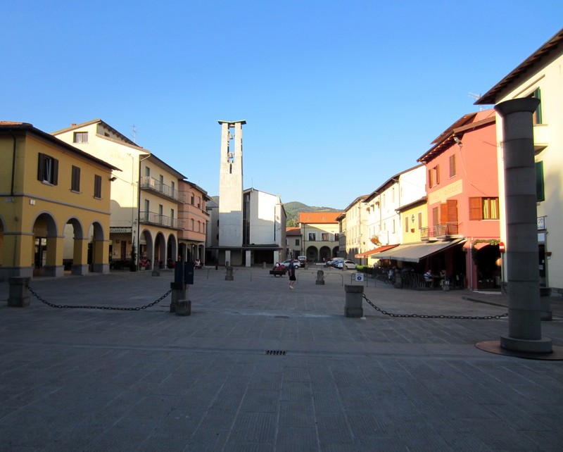 ''Le due Piazze'' - Firenzuola