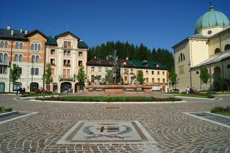 ''Un giorno dopo l’altro senza fretta passerà.'' - Asiago