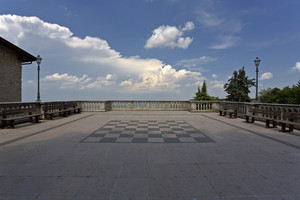 La scacchiera in piazza Belvedere