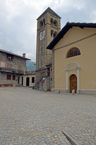 Piazza Antistante la Chiesa