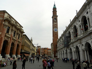 In centro alla domenica mattina