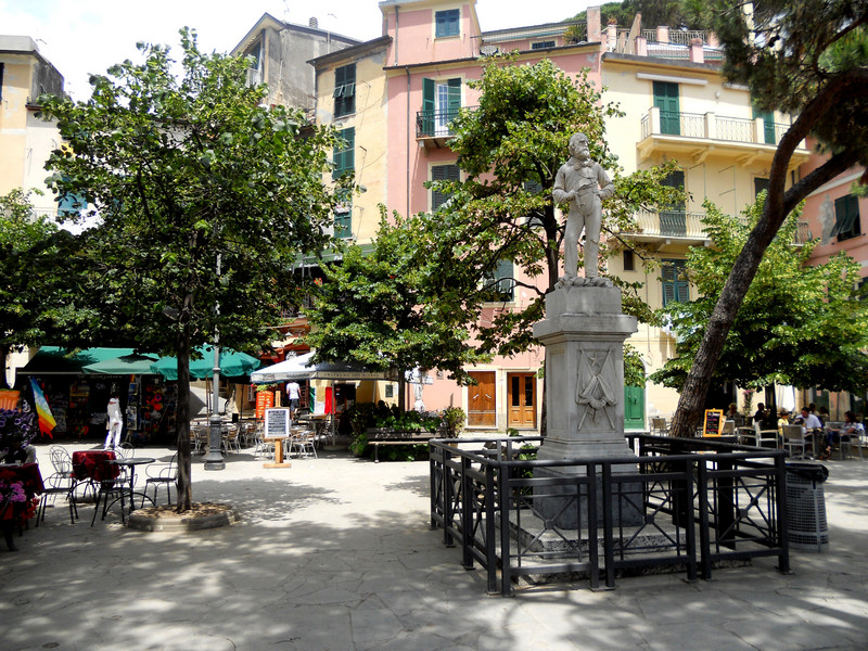 ''piazza Garibaldi'' - Monterosso al Mare
