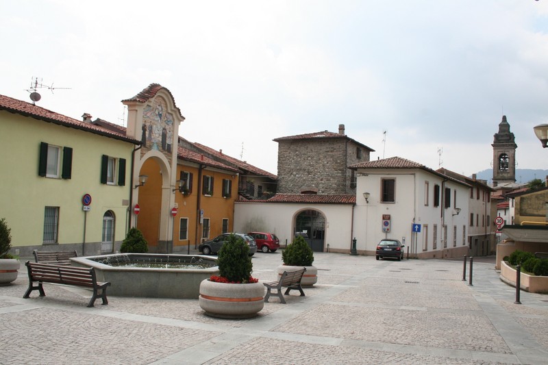 ''Piazza Regazzoni'' - Calolziocorte