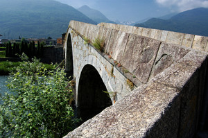 Frazione Campovico: si svolta per il ponte di Ganda