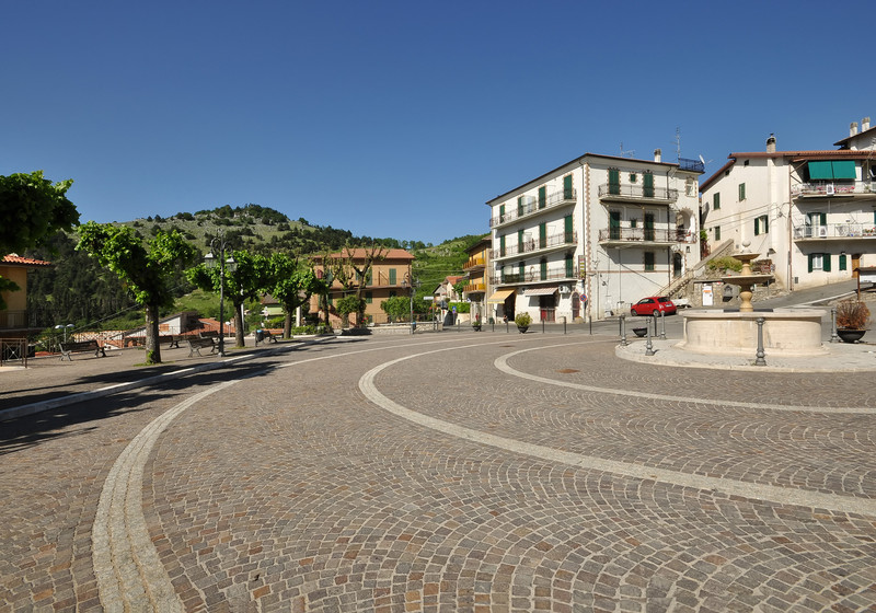 ''Tre giri per Piazza della Libertà'' - Roiate