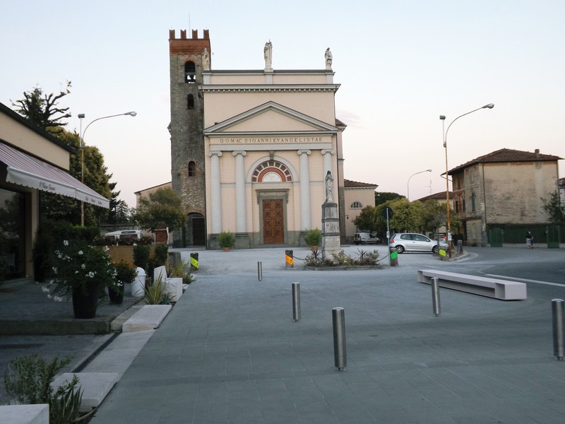 ''Piazza don Carlo Matteoni, Marlia'' - Capannori