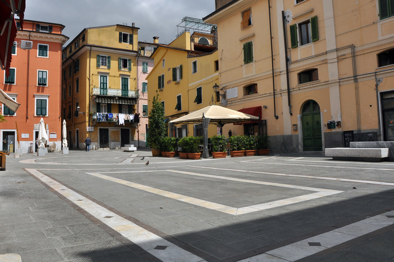 ''Piazza delle erbe'' - Carrara