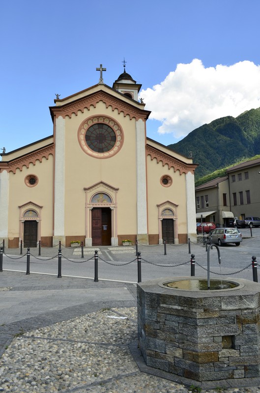 ''piazza papa Giovanni Paolo II'' - Colico