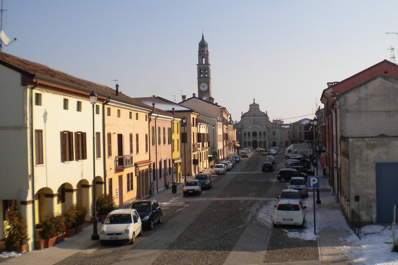 ''piazza liberta’ con poca neve'' - Castelmassa